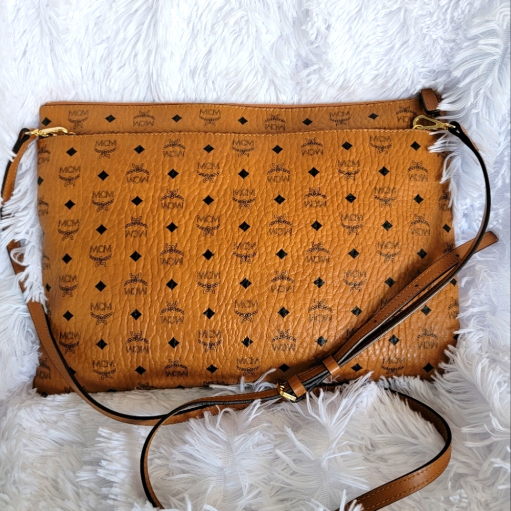 MCM Visetos Rabbit Brown Crossbody Bag - Picture 3 of 8